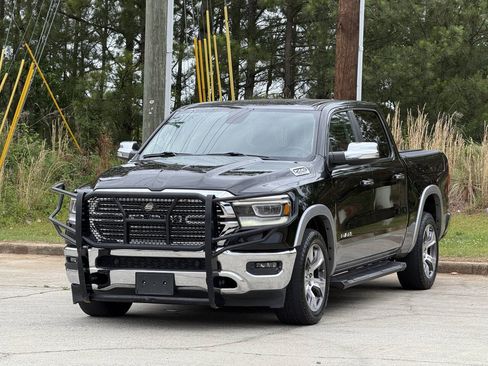 Used 2019 RAM 1500 Laramie RWD image 2