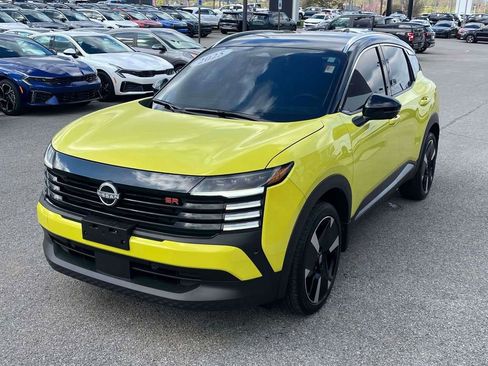 Used 2025 Nissan Kicks SR image 29