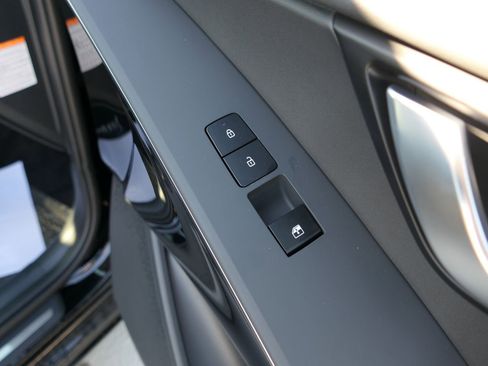 New 2025 Kia Niro Wave w/ Wave Preserve Package image 21