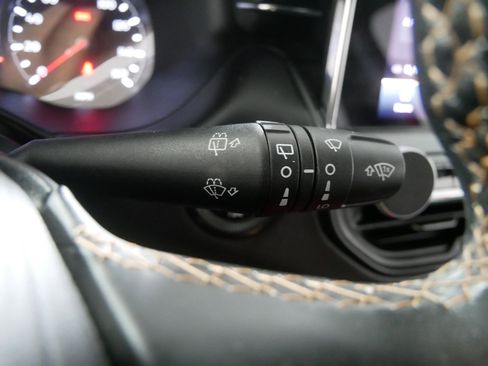 Used 2022 Jeep Compass Limited image 32