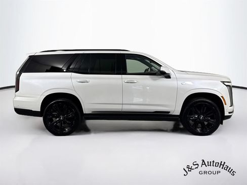 Used 2025 Cadillac Escalade Sport Platinum AWD/4WD image 8