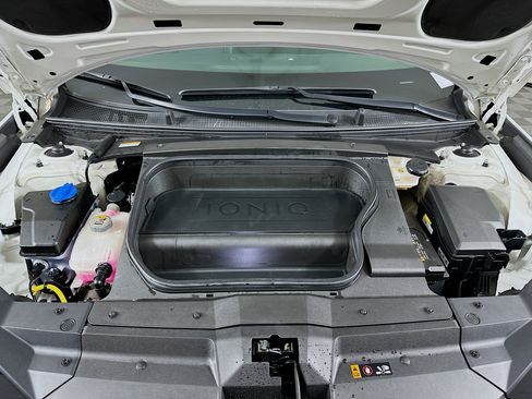 Used 2024 Hyundai Ioniq 6 SEL image 33