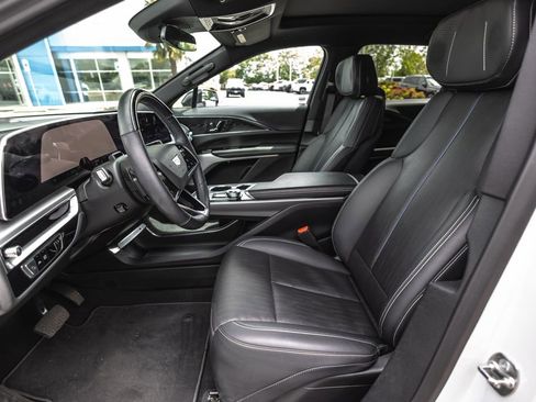 Used 2024 Cadillac Lyriq Sport AWD/4WD image 20