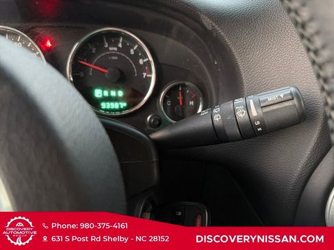 Used 2016 Jeep Wrangler Unlimited Sahara image 22