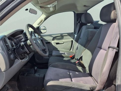 Used 2012 Chevrolet Silverado 2500 W/T w/ Snow Plow Prep Package image 20