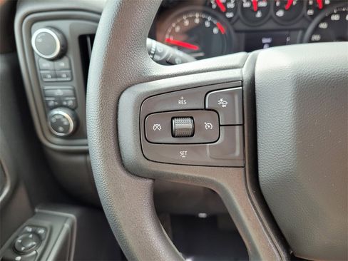 Used 2025 Chevrolet Silverado 1500 Custom Trail Boss w/ Dark Appearance Package image 35