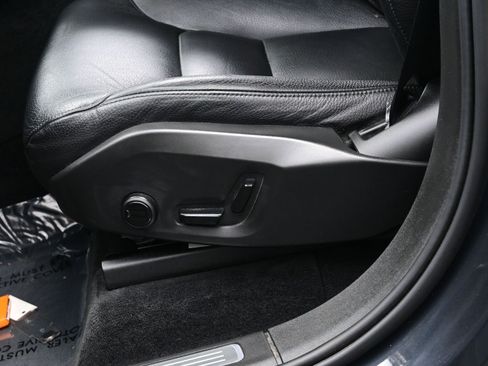 Used 2021 Volvo XC90 T6 Momentum w/ Advanced Package image 12