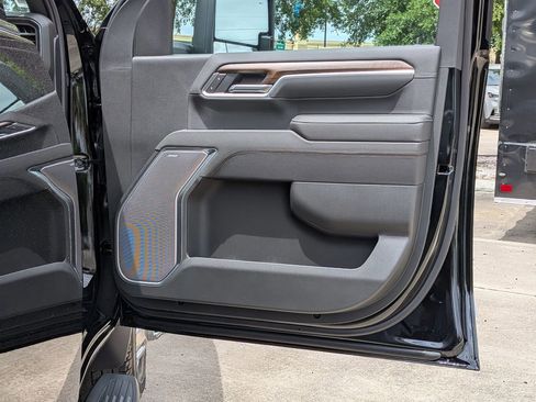 New 2026 Chevrolet Silverado 3500 High Country w/ High Country Premium Package AWD/4WD image 22