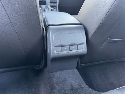 Certified 2023 Volkswagen Jetta SEL image 31