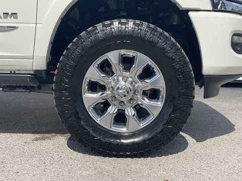 Used 2019 RAM 2500 Limited AWD/4WD image 38