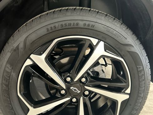 Used 2023 Chevrolet TrailBlazer RS w/ Convenience Package image 18