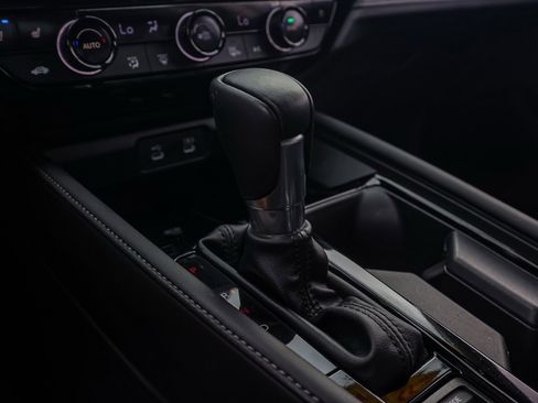 Used 2024 Honda Accord Touring image 30