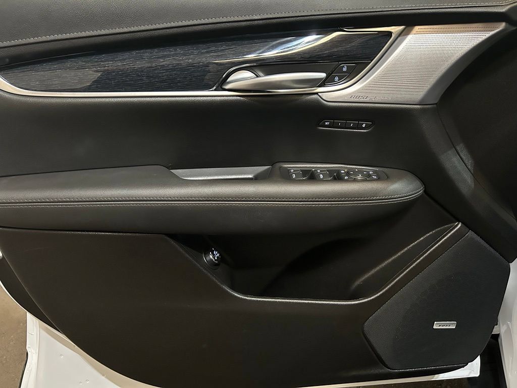 Used 2024 Cadillac XT5 Premium Luxury FWD image 11