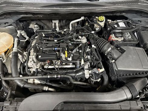 Used 2020 Ford Escape SE image 24