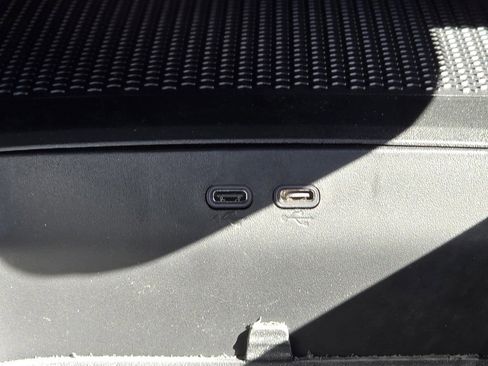 Used 2025 Chevrolet Blazer EV LT w/ Super Cruise Package image 36