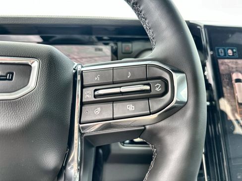 New 2026 GMC Yukon XL Denali w/ Denali Reserve Package image 32