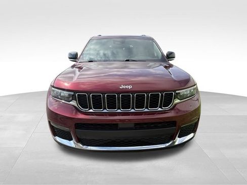 Used 2024 Jeep Grand Cherokee L Limited AWD/4WD image 9