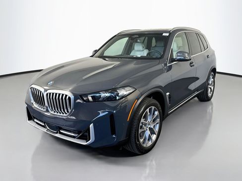 Used 2024 BMW X5 sDrive40i w/ Parking Assistance Package RWD image 4
