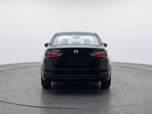 Used 2025 Nissan Versa SV image 7