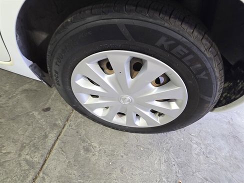 Used 2016 Nissan Versa Note SV image 24