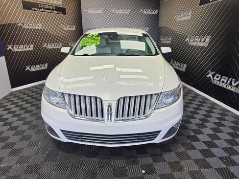 Used 2009 Lincoln MKS AWD image 2