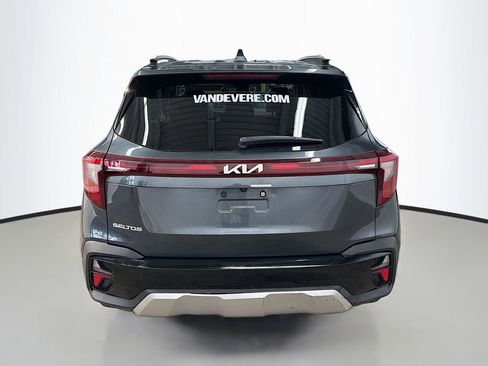 Used 2024 Kia Seltos S FWD image 9
