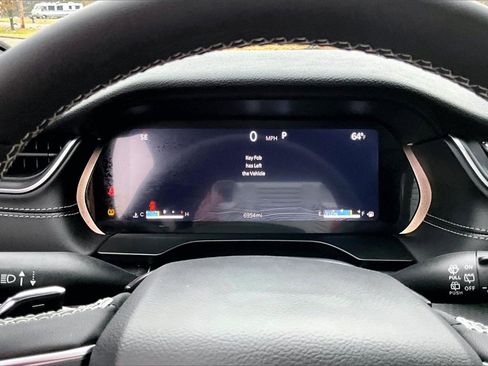 Used 2025 Jeep Grand Cherokee L Laredo w/ Luxury Tech Group I image 20