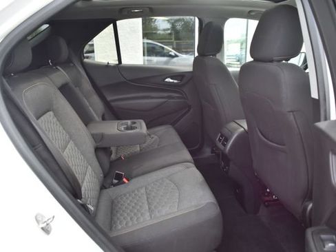 Used 2018 Chevrolet Equinox LT w/ Sun & Infotainment Package FWD image 40