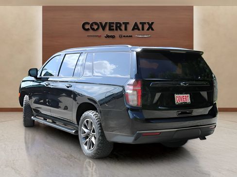 Used 2021 Chevrolet Suburban Z71 w/ Luxury Package AWD/4WD image 3