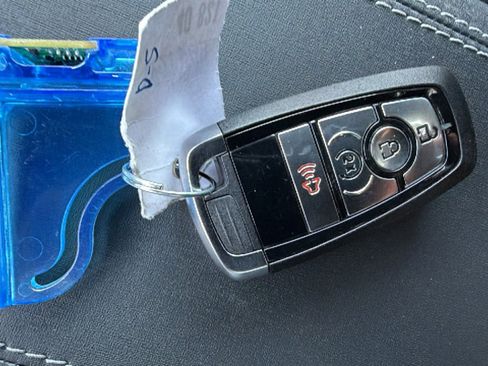 New 2025 Ford Bronco Outer Banks image 29