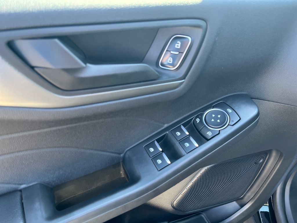 Used 2023 Ford Escape Active AWD/4WD image 10