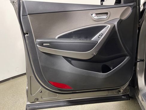 Used 2015 Hyundai Santa Fe Sport image 19