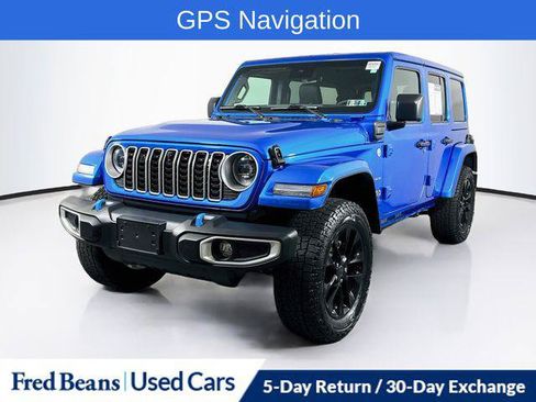 Certified 2024 Jeep Wrangler Unlimited Sahara w/ Technology Group AWD/4WD image 3