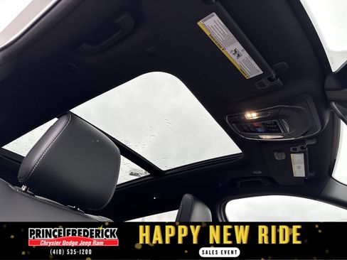 New 2025 Jeep Grand Cherokee L Limited w/ Black Appearance Package image 17