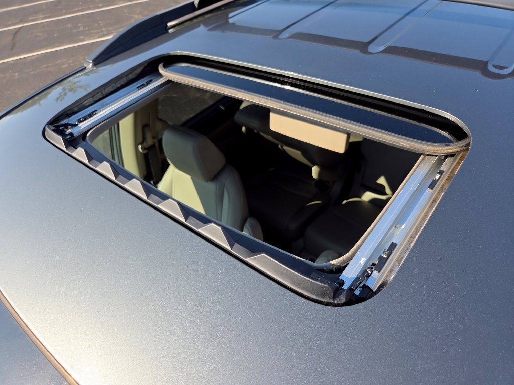 Certified 2018 Honda Odyssey EX-L image 4
