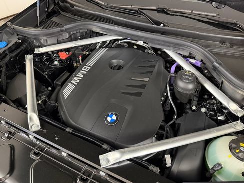 New 2026 BMW X5 xDrive40i w/ M Sport Package AWD/4WD image 17