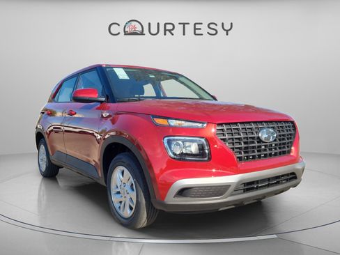 New 2026 Hyundai Venue SE image 5