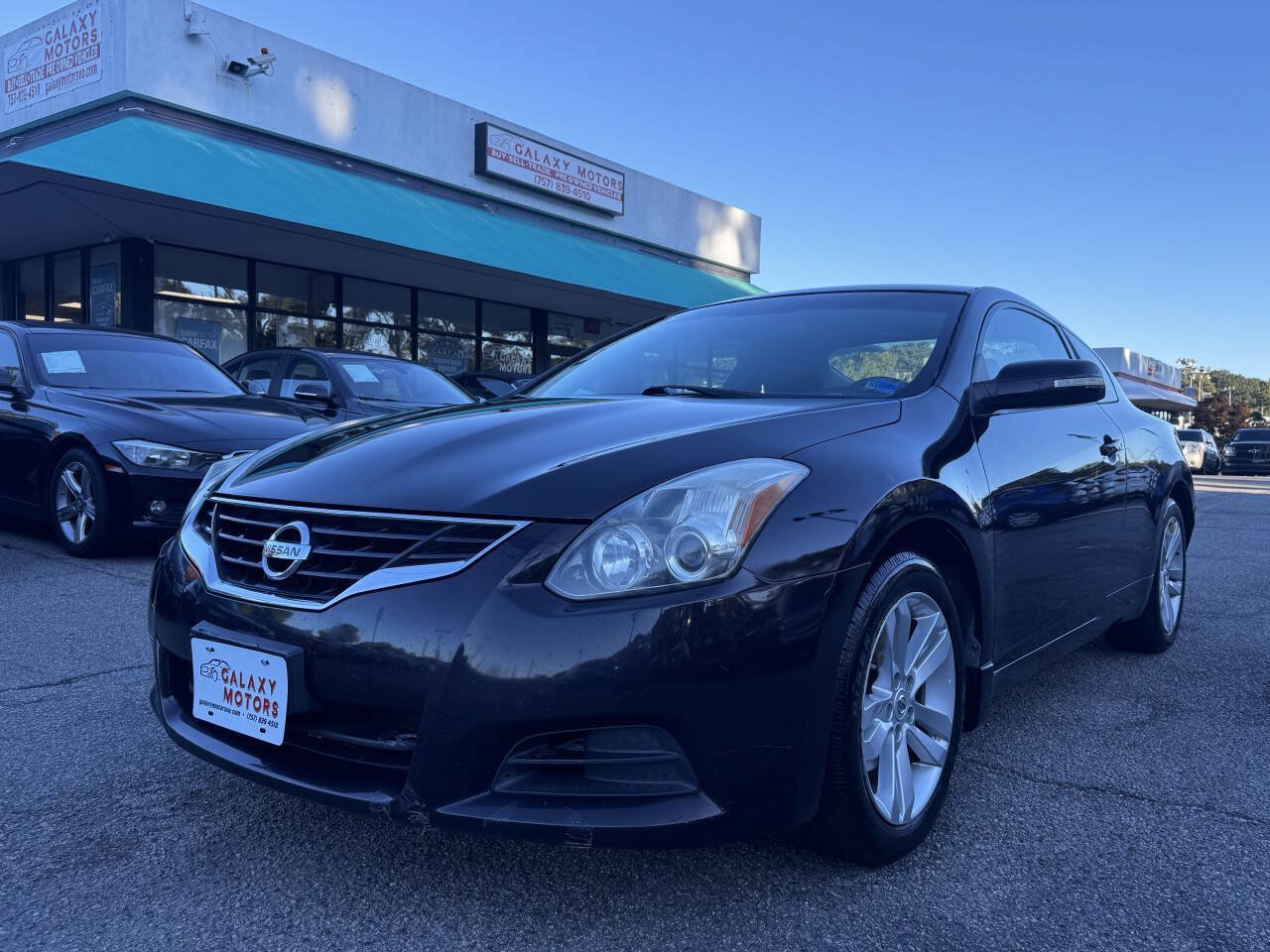 Used 2010 Nissan Altima 2.5 S w/ Premium Pkg FWD image 1