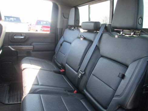 Used 2022 Chevrolet Silverado 3500 LT w/ Convenience Package image 19