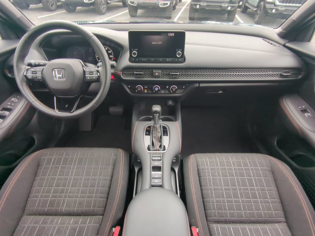 Used 2024 Honda HR-V Sport image 16