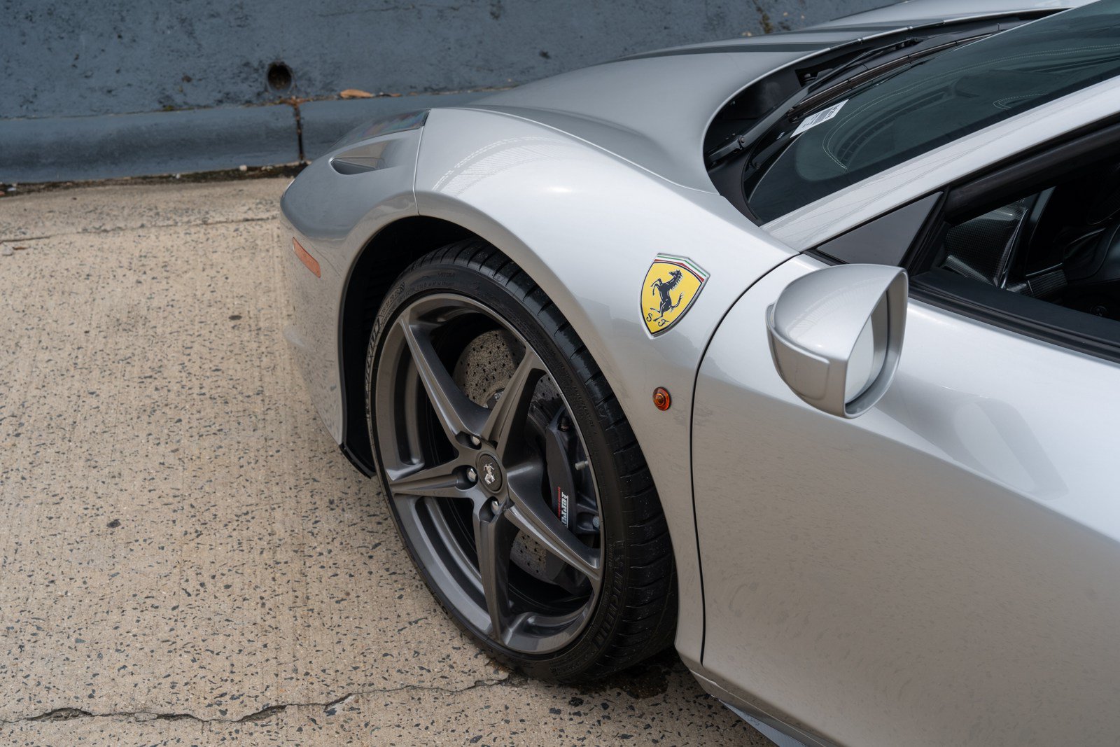 Used 2012 Ferrari 458 Spider RWD image 10