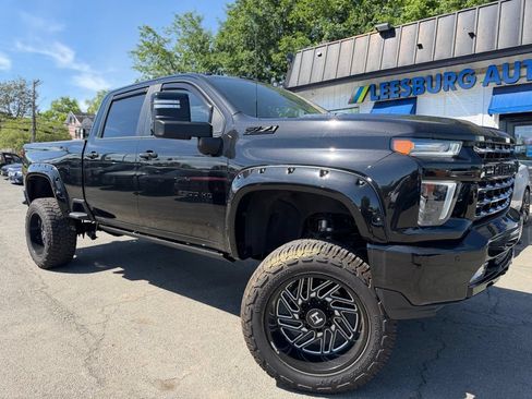 Used 2021 Chevrolet Silverado 2500 LTZ w/ Carhartt Edition AWD/4WD image 2