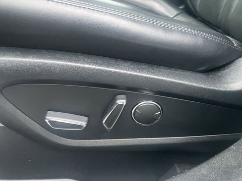 Used 2020 Lincoln Nautilus Reserve w/ Equipment Group 201A AWD/4WD image 19