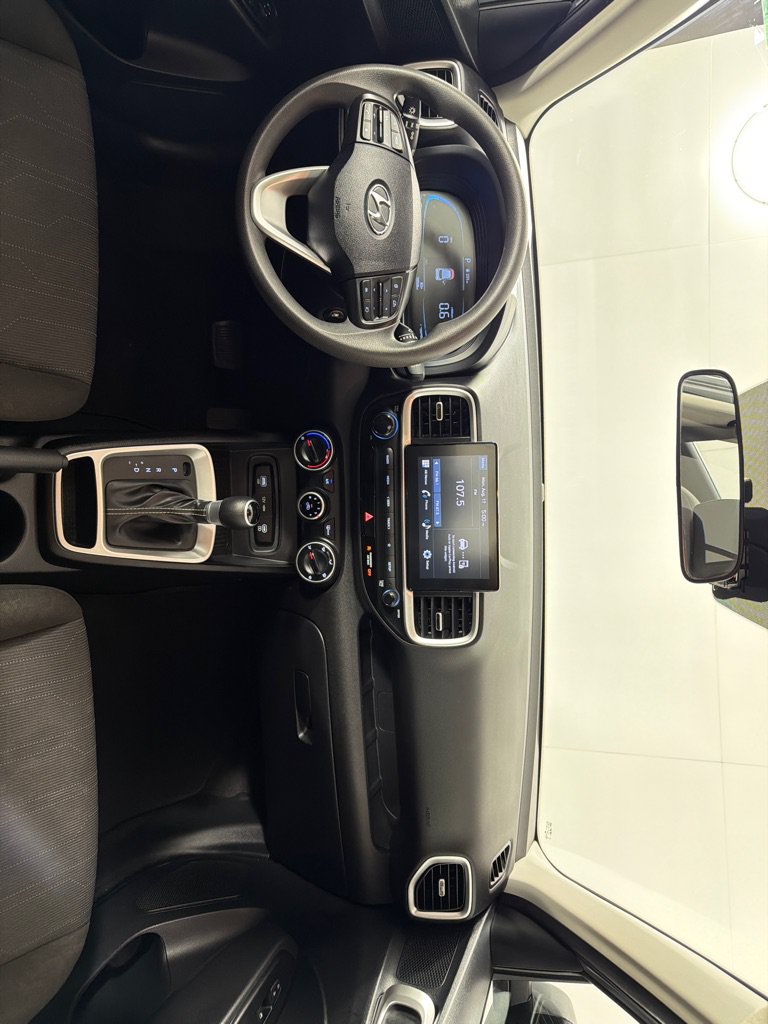 Used 2026 Hyundai Venue SE FWD image 23