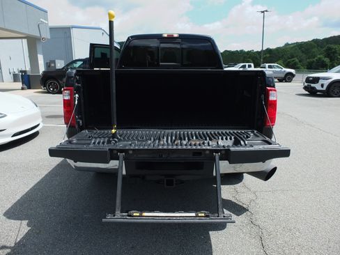 Used 2016 Ford F250 Lariat w/ Lariat Ultimate Package AWD/4WD image 10
