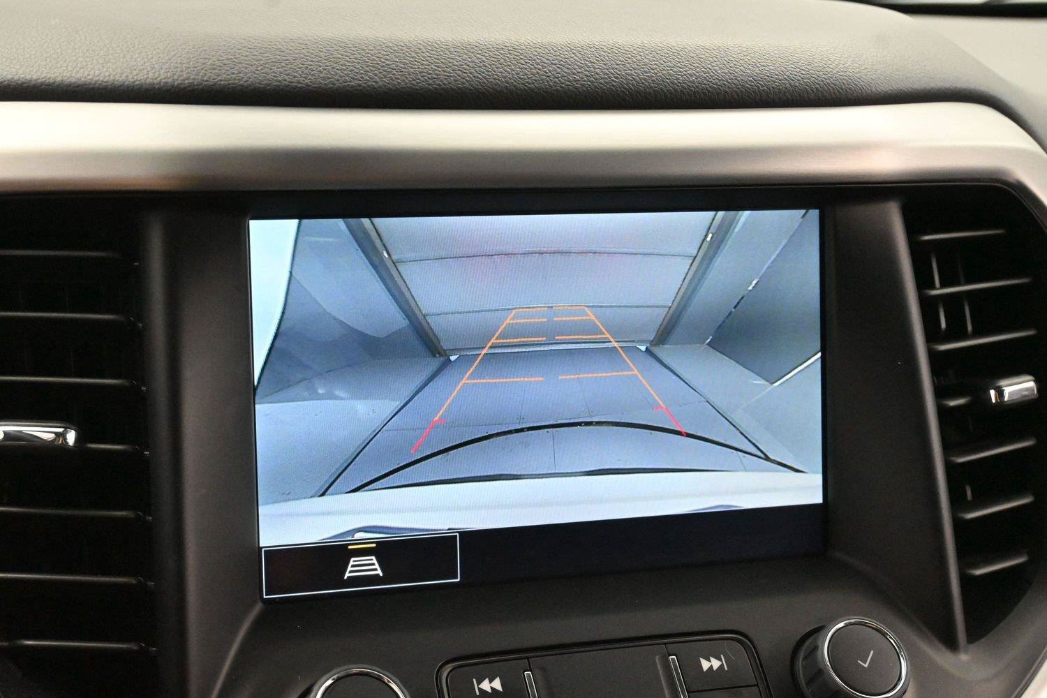 Used 2023 GMC Acadia SLT w/ LPO, Floor Liner Package AWD/4WD image 26