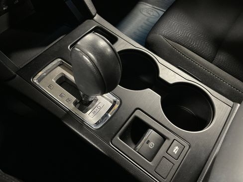 Used 2016 Subaru Legacy 2.5i Premium w/ Moonroof Package image 24