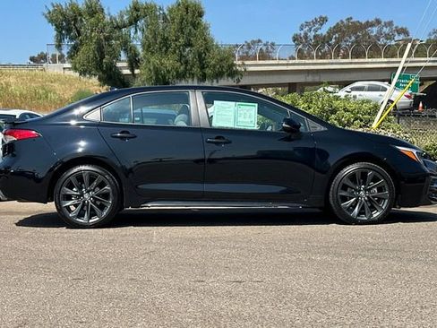 Used 2025 Toyota Corolla SE image 4