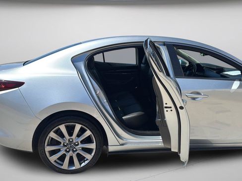 Used 2020 MAZDA MAZDA3 Sedan w/ Select Package FWD image 25