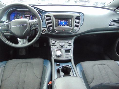 Used 2015 Chrysler 200 S w/ Comfort Group image 16